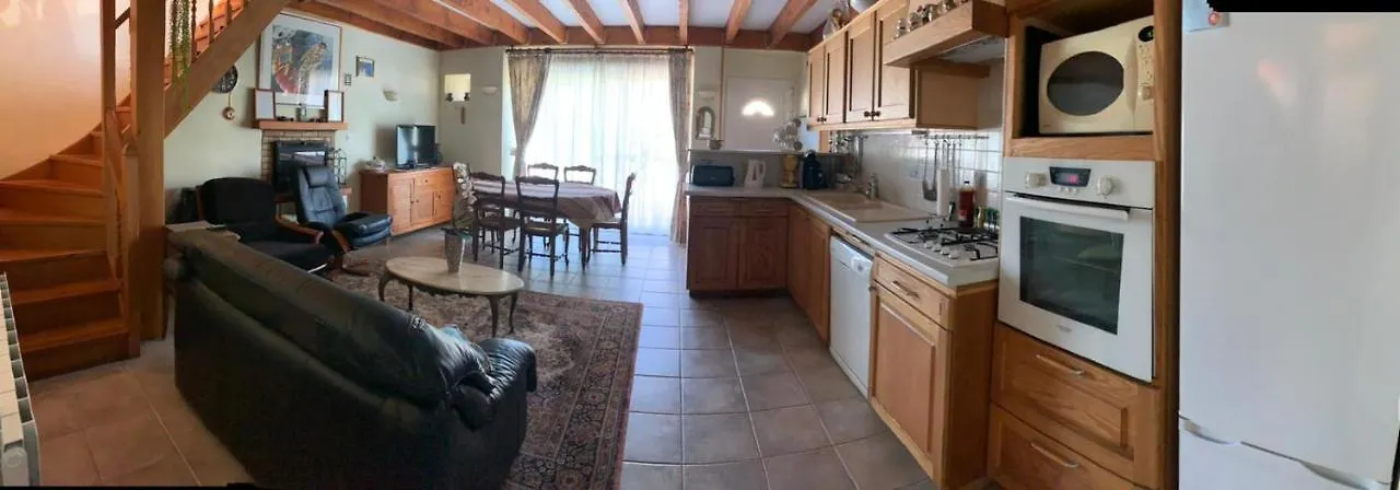 Hébergement de vacances Villa Binic Maison De Campagne à Plourhan