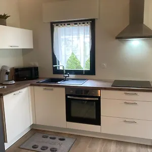 Petite Maison Ensoleillee A 10 Minutes Du Port De Vannes